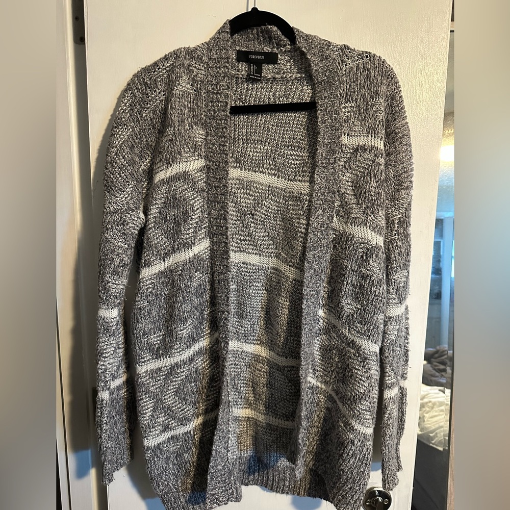 Forever 21 tribal pattern heavy cardigan sweater